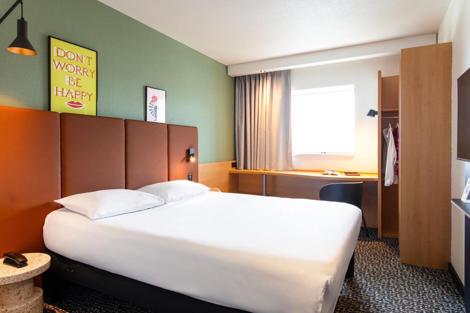 Hotel Ibis Rennes Centre Gare Sud Exteriör bild