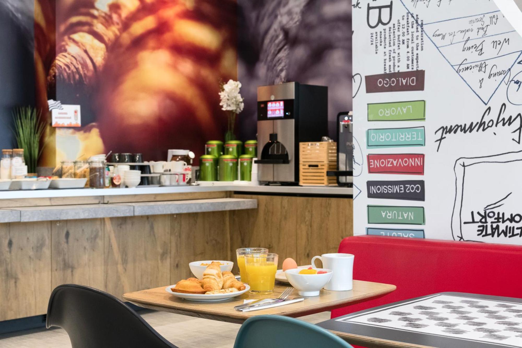 Hotel Ibis Rennes Centre Gare Sud Exteriör bild