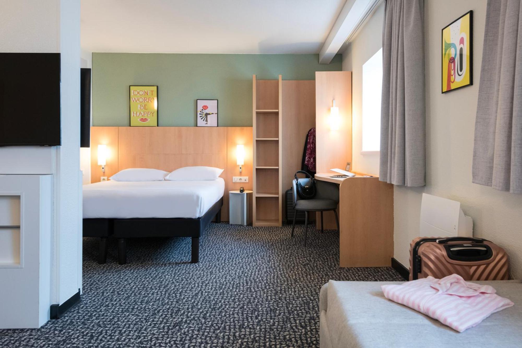 Hotel Ibis Rennes Centre Gare Sud Exteriör bild