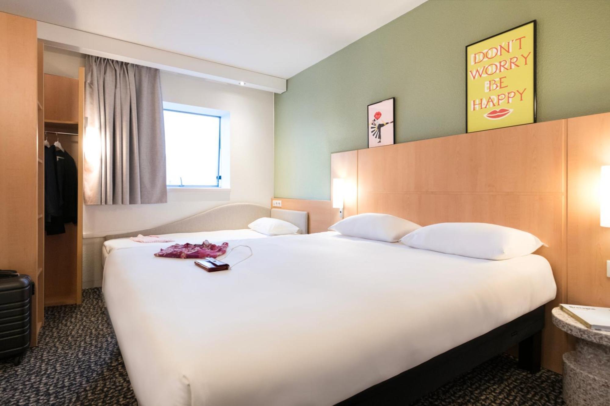 Hotel Ibis Rennes Centre Gare Sud Exteriör bild