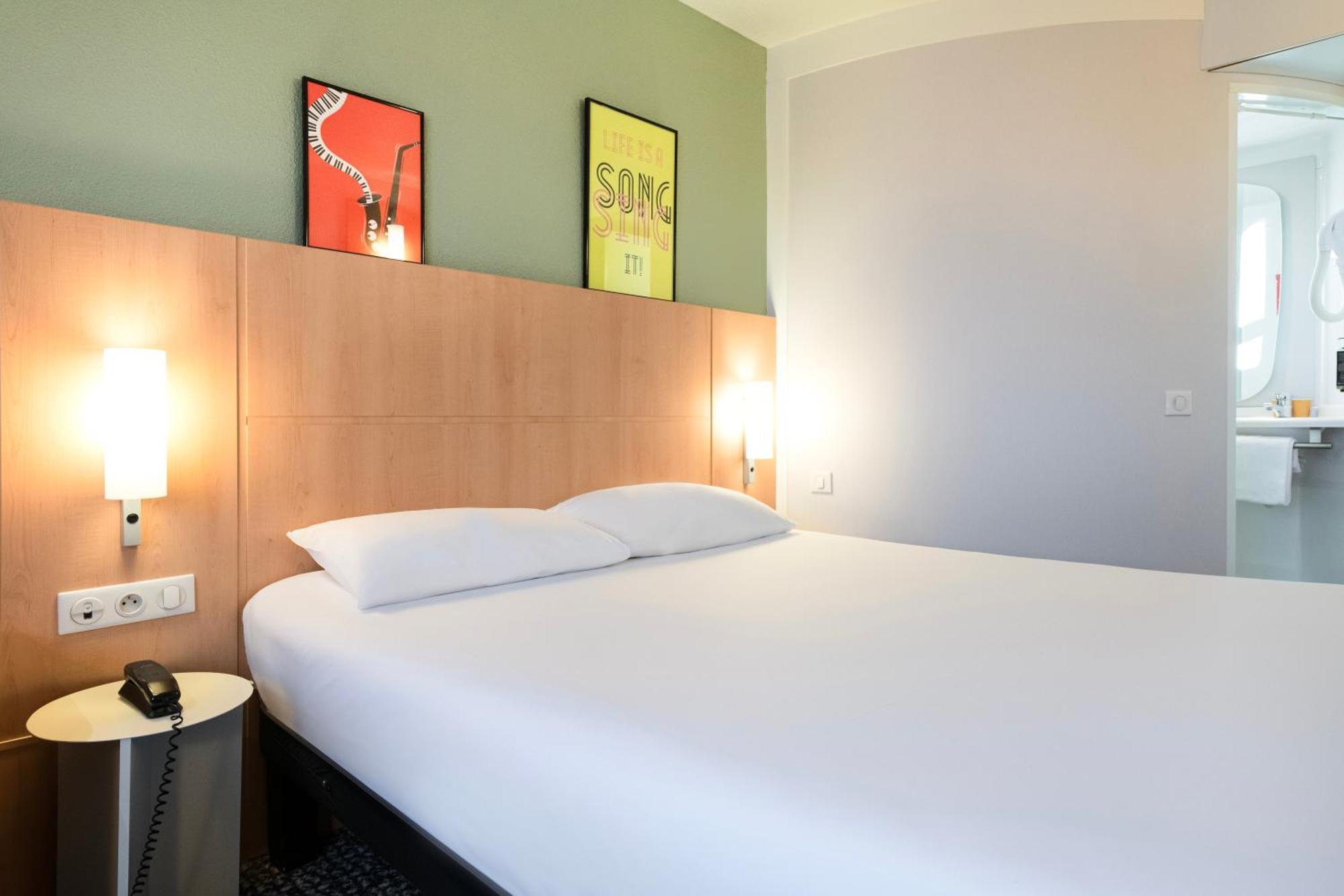 Hotel Ibis Rennes Centre Gare Sud Exteriör bild