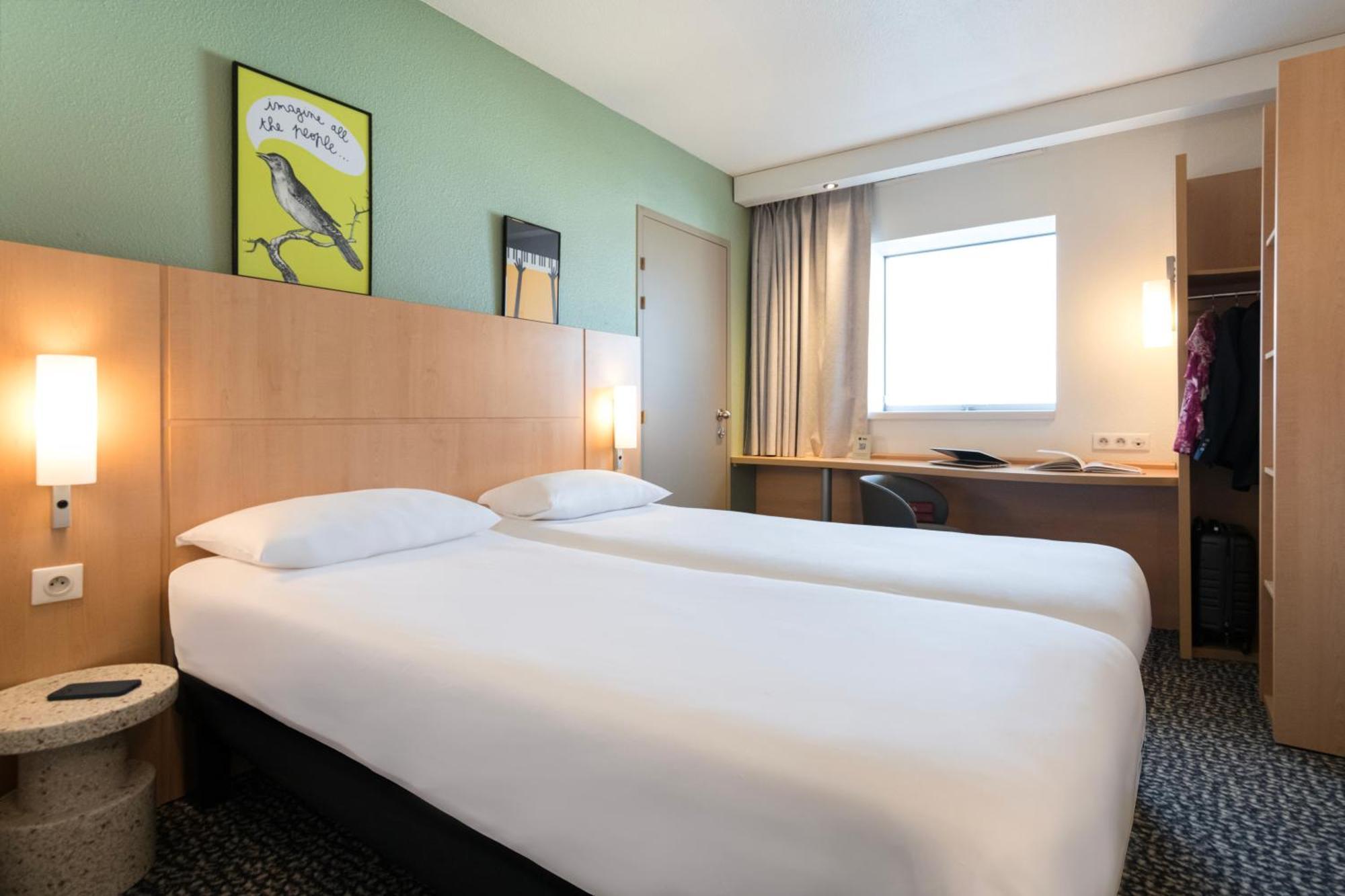 Hotel Ibis Rennes Centre Gare Sud Exteriör bild