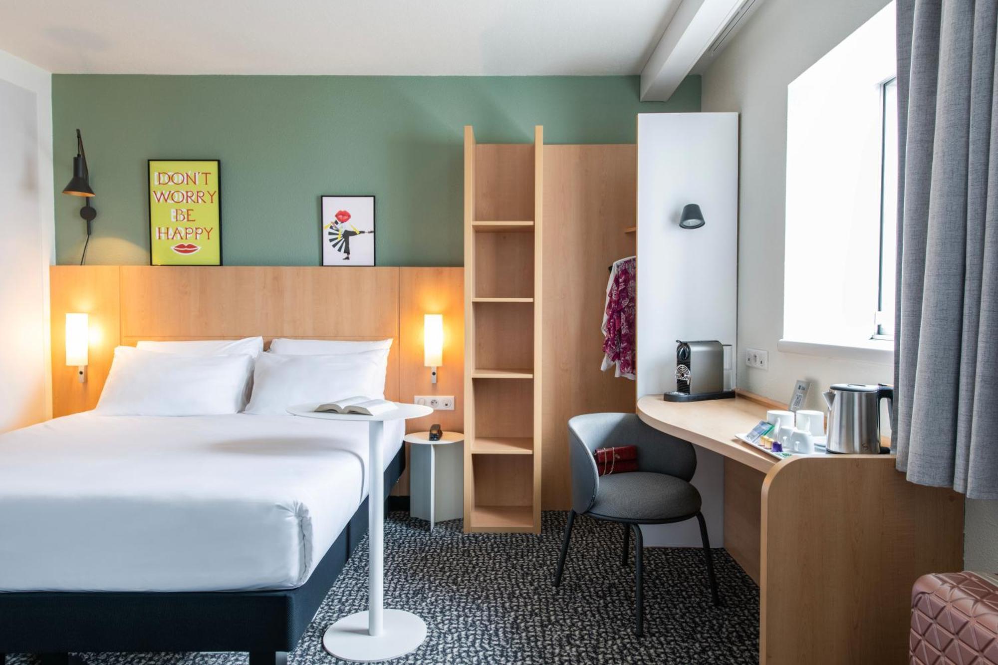 Hotel Ibis Rennes Centre Gare Sud Exteriör bild